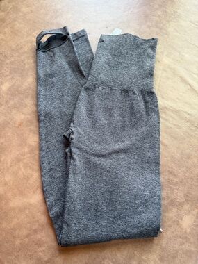 Assets Seamless High-Waist Grey Stirrup Leggings